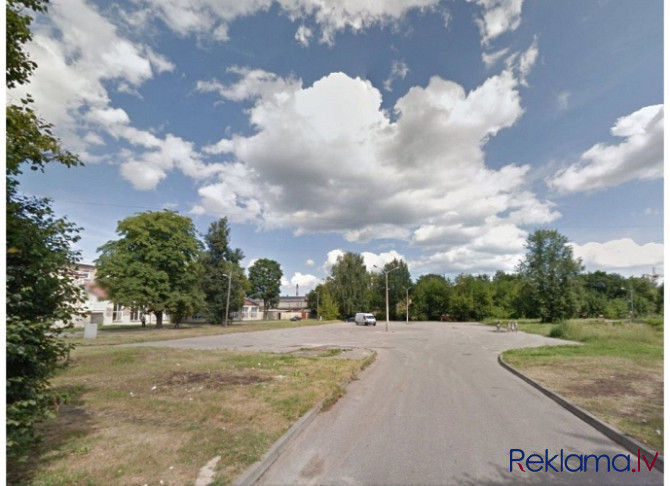 Perspektīvs īpašums, ar asfaltētu laukumu. Atrašanas vieta piemērota komercdarbībai vai Rīga - foto 1