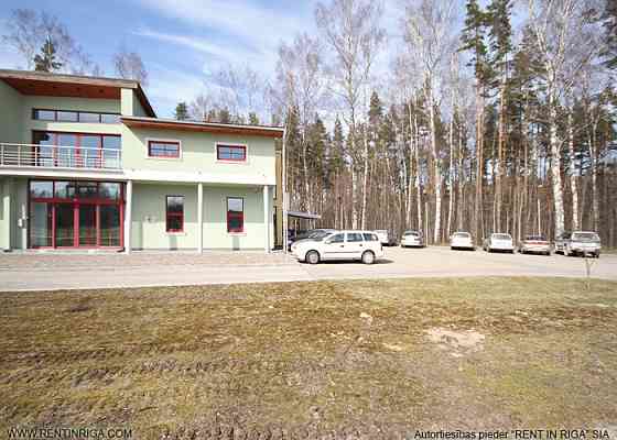 Продается современное офисное здание в Пинки, недалеко от Риги, место переживает Рижский район