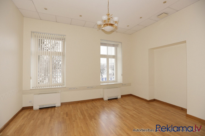 Respectable office in the quiet center of Riga. The office is located in the building on Jura Alunan Рига - изображение 6