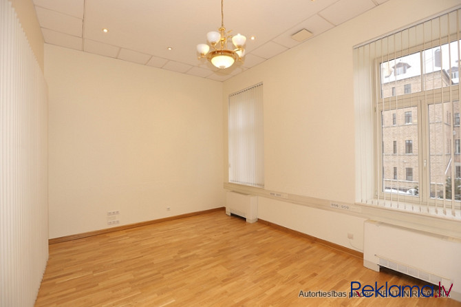 Respectable office in the quiet center of Riga. The office is located in the building on Jura Alunan Рига - изображение 2
