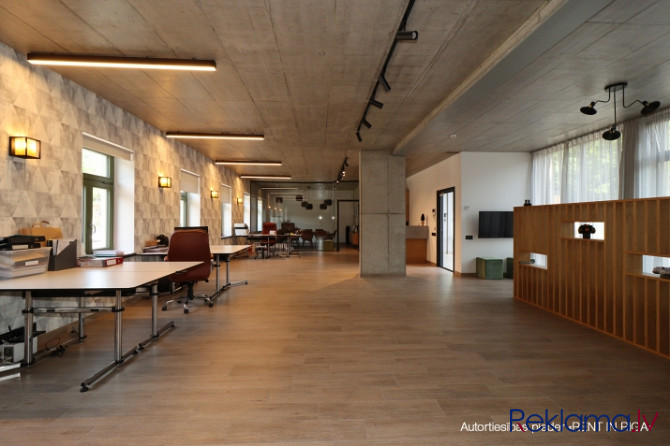 Iznomā mūsdienīgas un labiekārtotas biroja telpas jaunajā ēkā pirmajā stāvā. Kopējā Rīga - foto 9