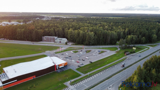 Tiek iznomāta reprezentabla biroju ēka Piņķos pretī RIMI. Moderna, mūsdienīga biroju ēka, Rīgas rajons - foto 15