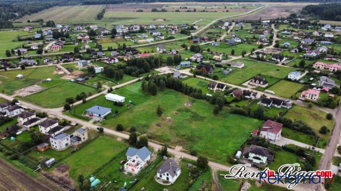 Продается земельный участок под индивидуальное строительство частного дома в Олайне - изображение 1