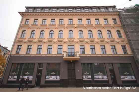 Продается коммерческое помещение, которое находится на первом этаже полностью Rīga