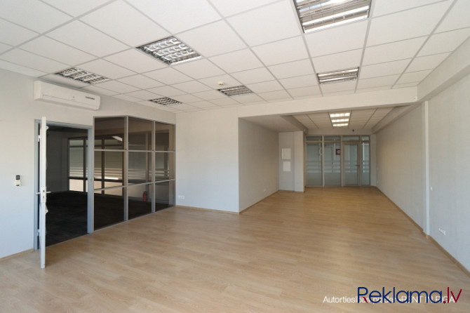 Biroja telpas Pļavniekos, jaunā biroju noliktavu kompleksā, 2. stāvā.  Platība sastāv no Rīga - foto 1