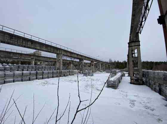 Laukums/noliktava Siguldā.  + Viena laiduma izmērs 18mx192m. + Nojumē griestu augstums ~ 9m, līdz te Sigulda