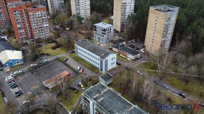 Iegādei tiek piedāvāta trīs stāvu ēka Brīvības ielas malā.  Lietderīgā / iznomājamā Rīga - foto 13