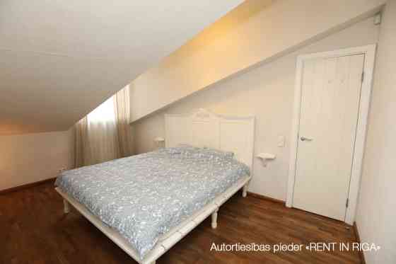 Продается 3-комнатная квартира в районе Берга Базар.  + 2 отдельные спальни; + Рига