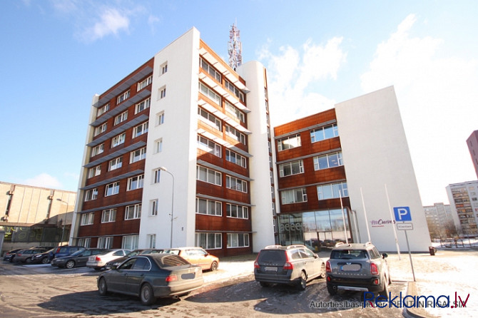 Atsevišķi stāvoša, mūsdienīga un moderna 8-stāvīga biroja ēka.  Būve 6714.8 kvm, Rīga - foto 1