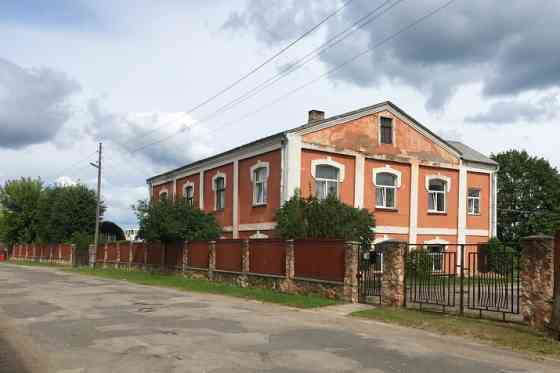 Продается историческое здание и земеля с видом на реку Дрикса в городе Елгава, с Jelgava un Jelgavas novads