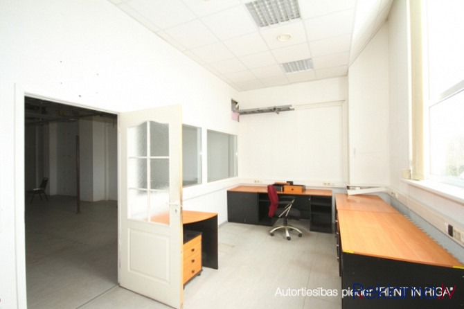 Pieejams kvalitatīvs un tikko remontēts birojs Teikā  + Fotogrāfijās telpās ir bez remonta; + biroji Рига - изображение 1