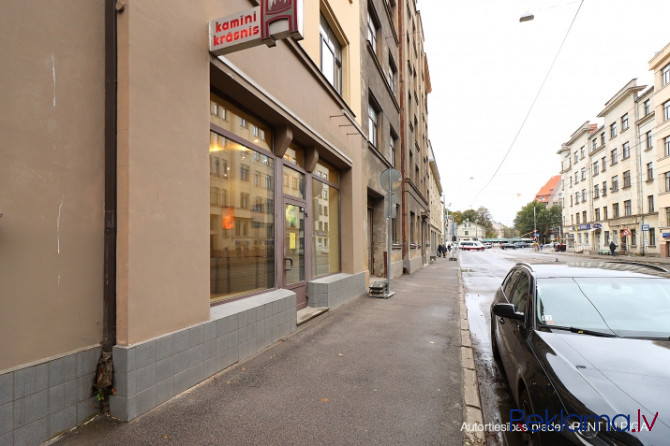 Tirdzniecības telpas Slokas ielā 13a, netālu no Slokas un Kalnciema ielu krustojuma.   + Aktīva Rīga - foto 1