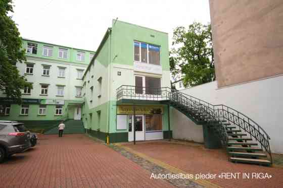 Отдельно стоящее офисное здание / магазин на ул. Бривибас 144.  Реновированное 4 Rīga