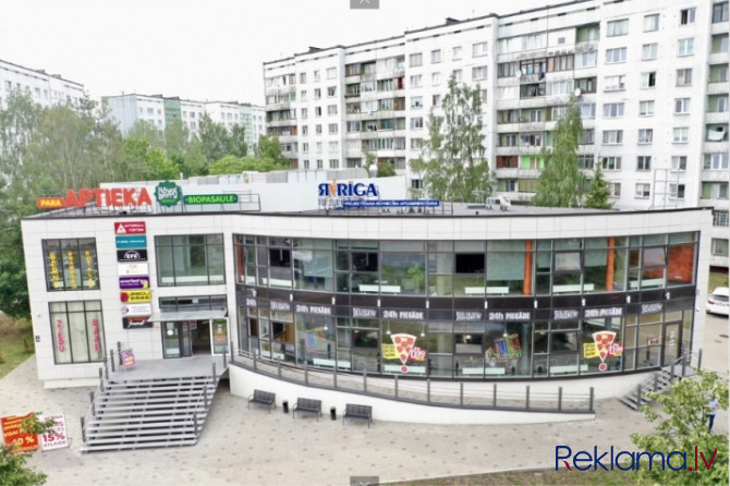 Veikala telpas tirdzniecības centrā   + Centrs atrodas ļoti aktīvā vietā pie ieejas pirmajā Rīga - foto 2