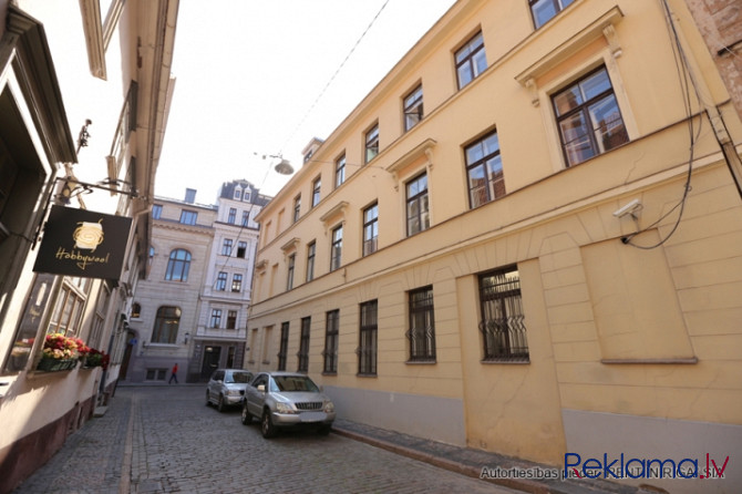 Premises for various types of business.  They are located in an active pedestrian area near Doma Squ Рига - изображение 8