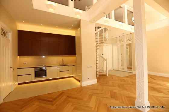 Предлагаются апартаменты с терассой и полной отделкой класса люкс в новом Rīga