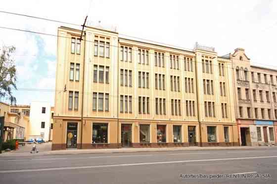 На продажу предлагаются эксклюзивные торговые помещения на улице Бривибас. Rīga