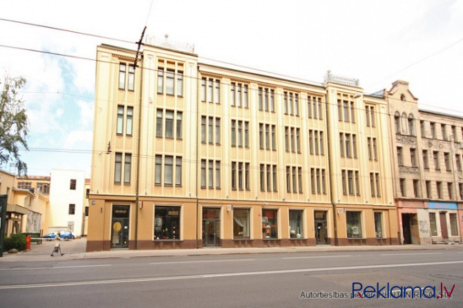 Tirdzniecības telpas ar ekskluzīvu apdari un aprīkojumu Brīvības ielā 139. Tās atrodas Rīga - foto 3