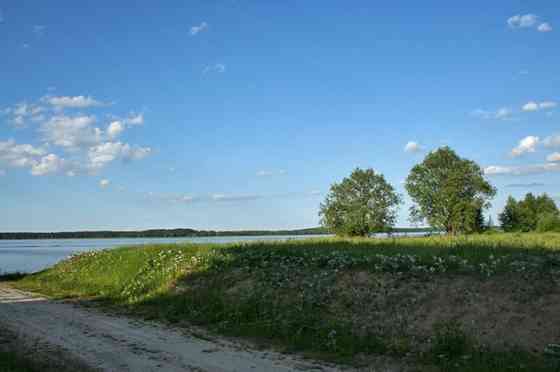 Продается земля на самом берегу озера Кишезерс со стороны Риги. - Можно строить Rīga
