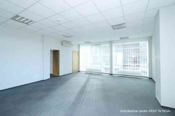 Birojs Mārupē.  + 2. un 3. stāvs. Katra stāva platība 250 m2; + Telpas aprīkotas ar ventilāciju un k Rīga