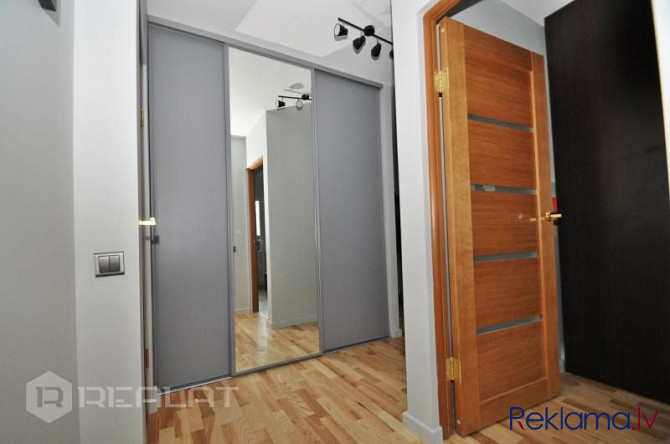 Piedāvājam kvalitatīvi remontētu, gaišu dzīvokli renovētā mājā. Atrodas renovētā Rīga - foto 19