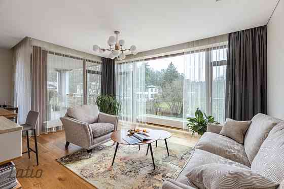 Izīrē plašu, gaišu un siltu dzīvokli jaunajā projektā "Garden Apartments". Divas istabas izolētas vi Rīga