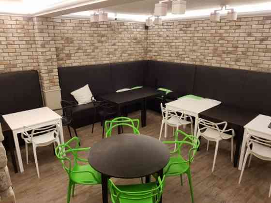 Оборудованы помещения кафе в самом центре Риги. Очень хорошая локация с большим Rīga