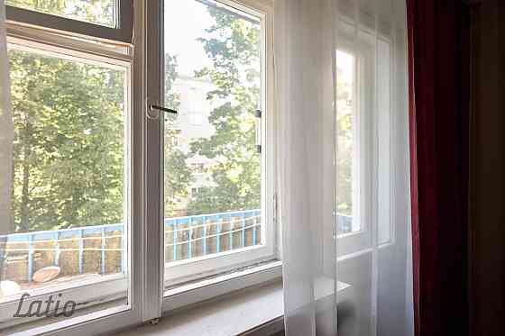 Pārdod divistabu dzīvokli (nav stūra) ar balkonu Daugavgrīvā. Otrais stāvs. Dzīvokļa stāvoklis ir la Rīga
