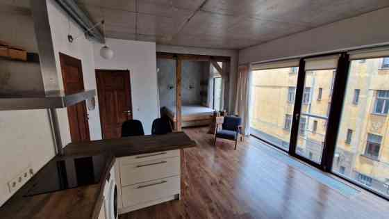 В долгосрочную аренду предлагается полностью меблированная квартира студийного Rīga