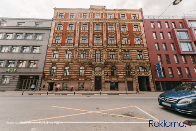 Piedāvājumā dzīvokļi Rīgas centrā. Īpašumam divas ēkas fasādes un pagalma.  Divistabu dzīvoklis ar k Рига - изображение 1