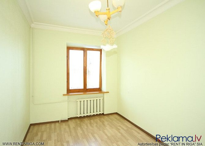 Plašs 3 istabu dzīvoklis Iļģuciemā pie Daugavgrīvas ielas.  Ēkai tikko kā (2023. gadā) atjaunota fas Рига - изображение 4