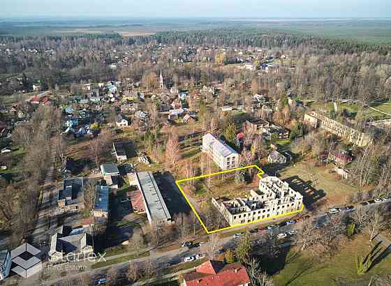 Как населенный пункт Салацгрива существует уже с 5-ого века, когда в устье Салацы Salaspils