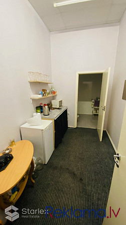 Средняя секция - 4-комнатная двухэтажная квартира в таунхаусе с участком в Рига - изображение 11
