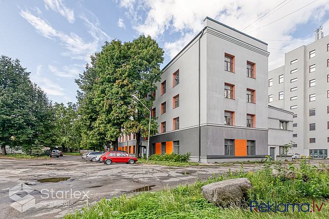Iznomā mēbelētu biroju Riverside Offices.  Kopējā platība 92 m2.  Telpas izvietotas ēkas Rīga - foto 9