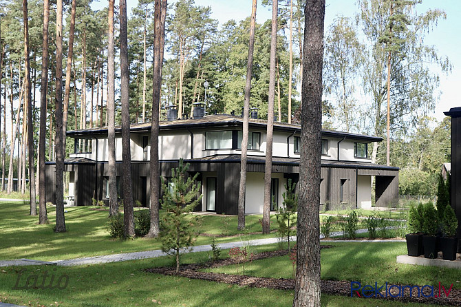 Ilgtermiņā izīrē divstāvu dzīvokli, kas atrodas jaunā, slēgtā privātmāju ciematā Rīgas rajons - foto 7