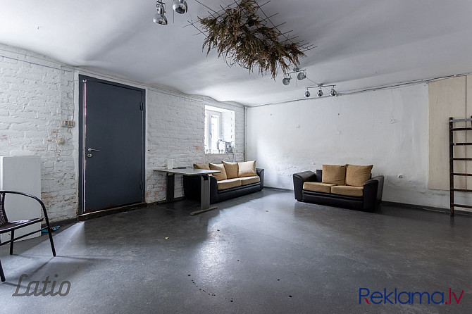 Pārdod pilnībā mēbelētu un aprīkotu 3-istabu dzīvokli kapitāli renovētā namā Rīgas Rīga - foto 4