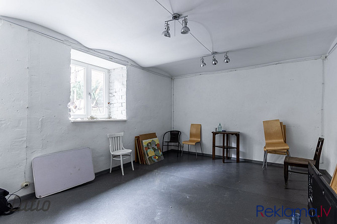 Pārdod pilnībā mēbelētu un aprīkotu 3-istabu dzīvokli kapitāli renovētā namā Rīgas centrā A.Čaka iel Рига - изображение 2