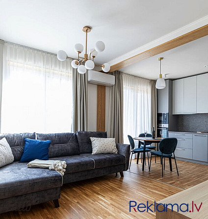 Izīrē  ilgtermiņā 3 istabu  pilnībā mēbelētu dzīvokli pirmajā stāvā ar terasi (18 m2). Rīgas rajons - foto 12