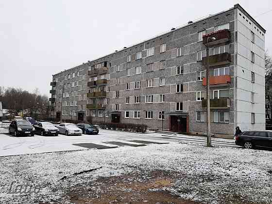 Pārdod 2-istabu dzīvokli Ķengaragā, Maskavas ielā  netālu no Doles tirdzniecības centra. Dzīvoklis s Rīga