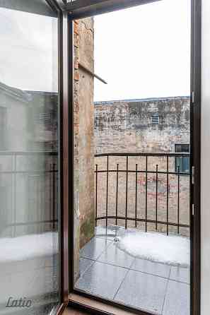 Iegādei pieejami 1 līdz 3 istabu dzīvokļi tikko renovēta 12 stāvu nama, kas agrāk kalpojis kā viesnī Rīga
