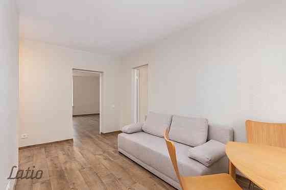 Pārdod divu istabu dzīvokli kapitāli renovētā jūgendstila namā. Interjerista, labiekārtots, patīkams Rīga