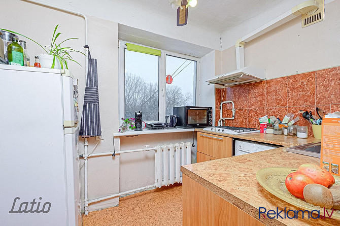 Pārdošanā dzīvoklis Baložos! Plašs priekšnams, viena istaba, atsevisķā virtuve, apvienota Rīgas rajons - foto 5