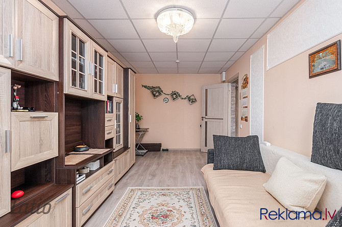 Dzīvoklis ar kvalitatīvu, pilnībā pabeigtu iekšējo apdari. Telpu apdarē izmantoti Rīga - foto 8