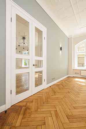 Pārdod gaišu, energoefektīvu 3 istabu dzīvokli renovētā ēkā, lieliskā vietā Siguldā. Ēka 2020. gadā  Sigulda
