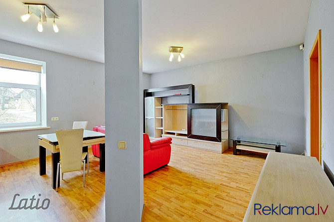 Pārdod mūsdienīgu, gaišu un mājīgu trīsistabu dzīvokli 77, 6 m2 ar brīnišķīgu skatu uz Rīga - foto 2