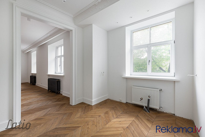 Pārdod gaišu un plašu dzīvokli tikko pēc pilnīgas rekonstrukcijas pilsētas centrā Rīga - foto 8