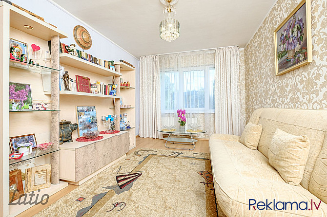 Pārdod divstāvu dzīvokli 5 sekciju rindu mājā ar kvalitatīvu iekšējo apdari, iebūvētajām virtuves mē Рига - изображение 1