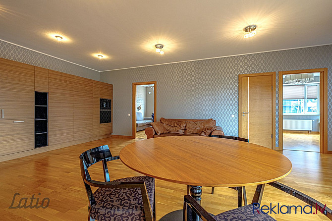Īrēt tiek piedāvāts dzīvoklis renovētā, fasādes mājā. Slēdzama, atjaunota trepju telpa, Rīga - foto 5