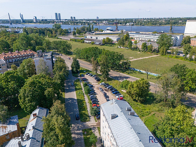 Pārdod apbūves zemes gabalu izcilā lokācijā.
Blakus Rīgas vienam no labākajiem parkiem un Rīga - foto 11