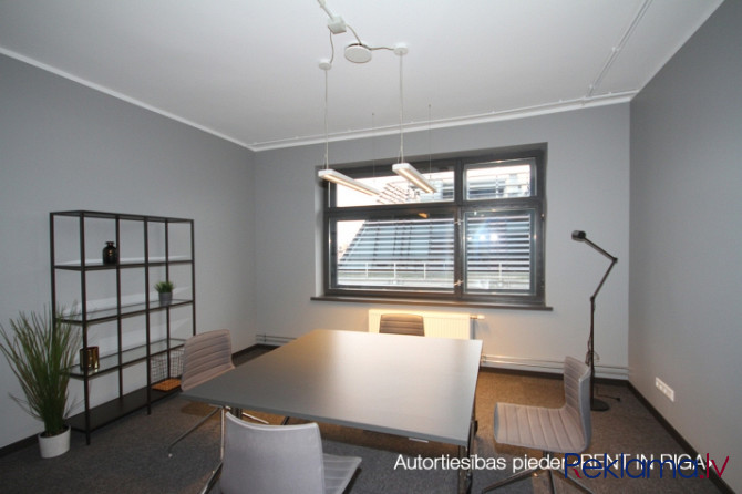 Furnished office Class A.  Maintenance fee: 2.5 EUR/m2 (RE tax and insurance included); Utilities: a Рига - изображение 3